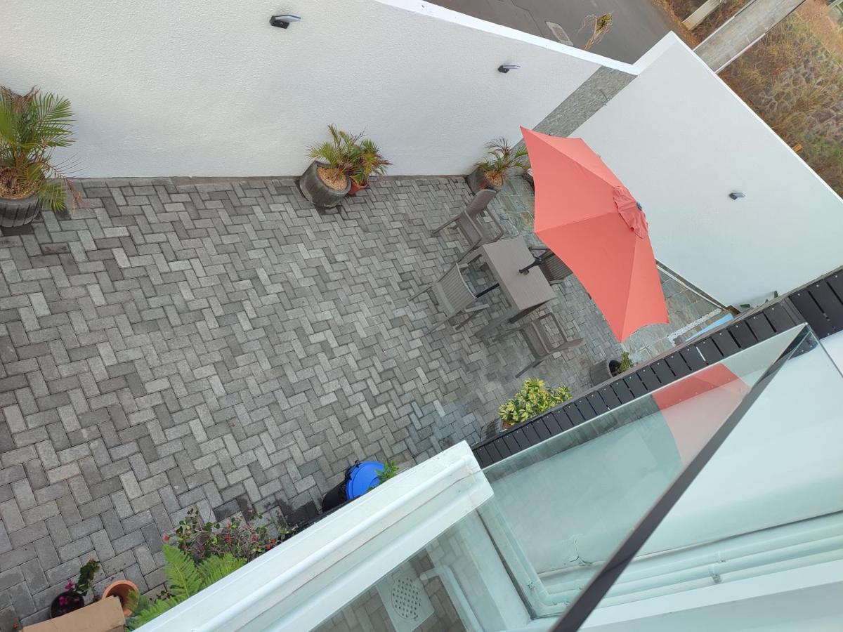 Golden Square Villa & Private Pool Flic en Flac Ngoại thất bức ảnh