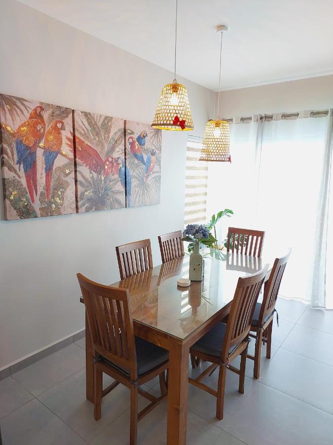 Golden Square Villa & Private Pool Flic en Flac Ngoại thất bức ảnh