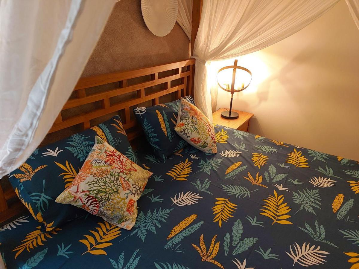 Golden Square Villa & Private Pool Flic en Flac Ngoại thất bức ảnh